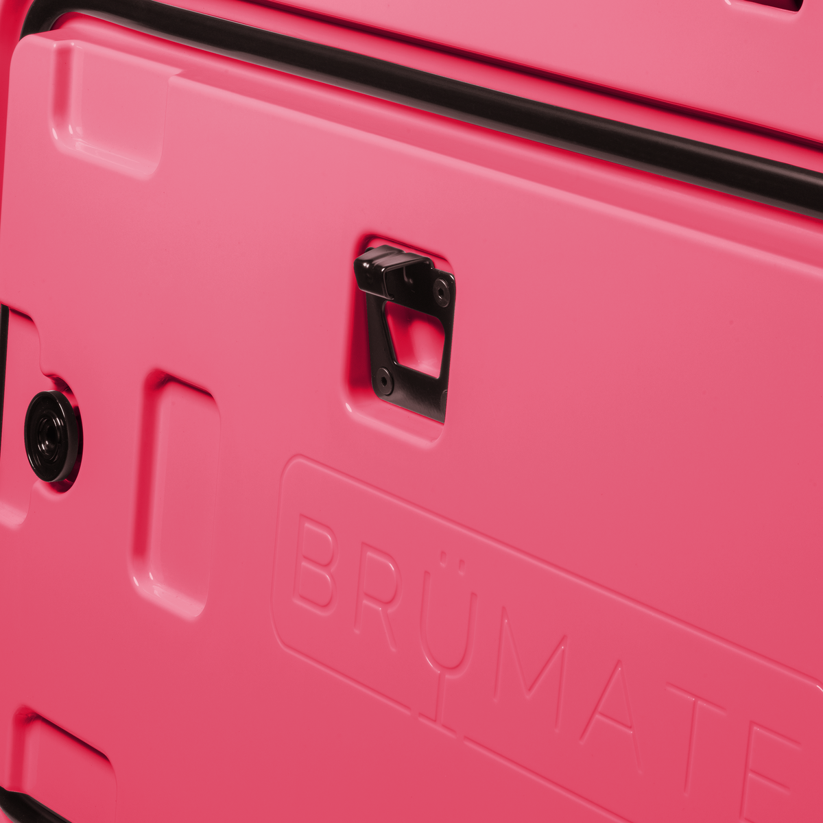 brutank-o2 brutank-55qt-neonpink-bottle-opener.png