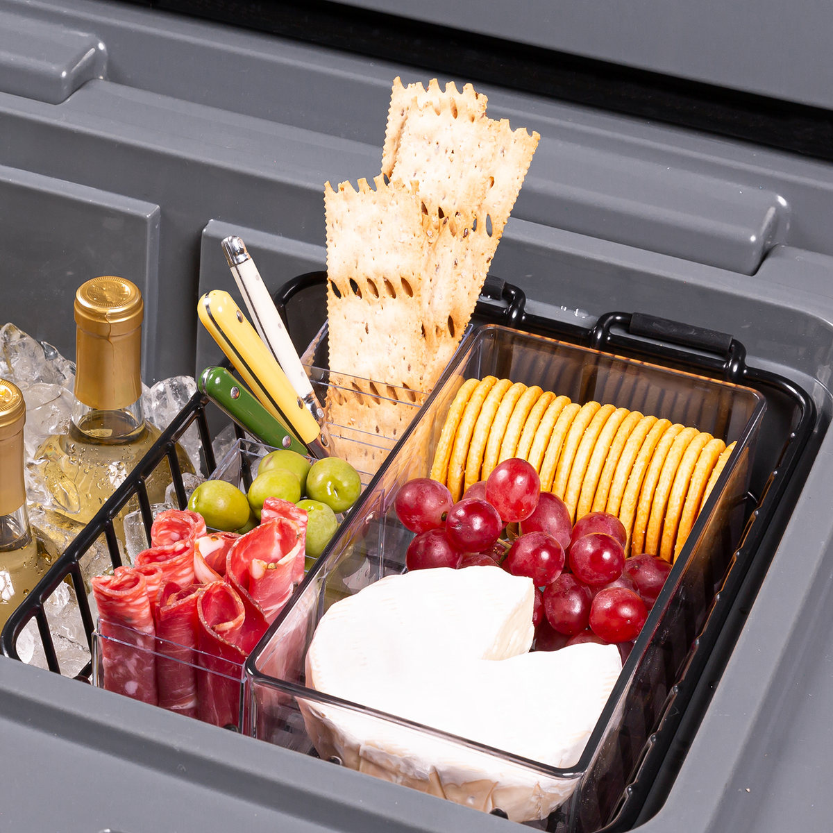 brutank-35qt-55qt-dry-rack-d4 brutank-dry-rack_accessory_alt-1.png